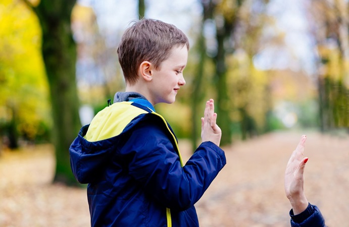 إليكِ 6 طرق لتربية طفل ذكي