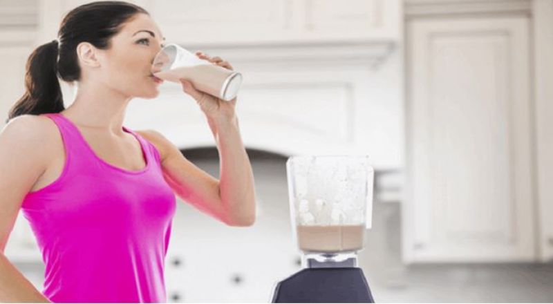 هل استهلاك البروتين بكثرة يسبب سكتة دماغية مفاجئة؟