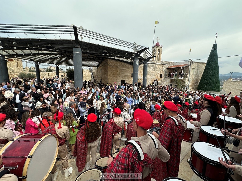 فيديو- احتفال احد الشعانين بمشاركة المئات في معليا