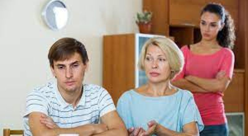 عائلتك ترفض شريكك؟.. 6 نصائح للتعامل مع الأمر