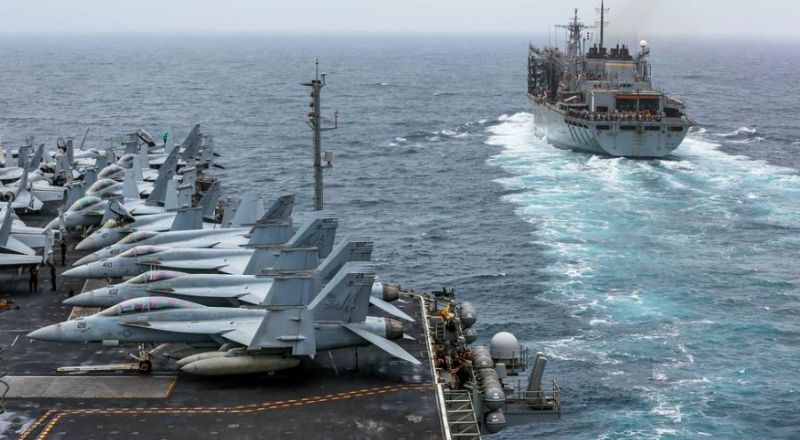 الحرب تقترب؟ واشنطن تجلب إحدى حاملات طائراتها للشرق الأوسط وتنشر غواصة صواريخ موجهة