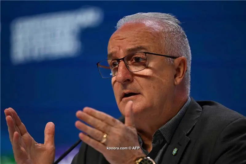 مدرب البرازيل يتعهد بإعادة نيمار للمنتخب