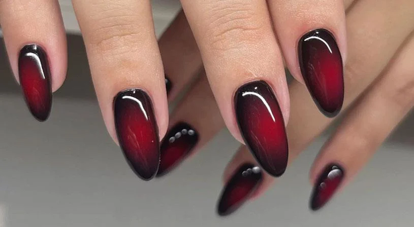 أظافرك تتألق بألوان الطبيعة هذا الخريف