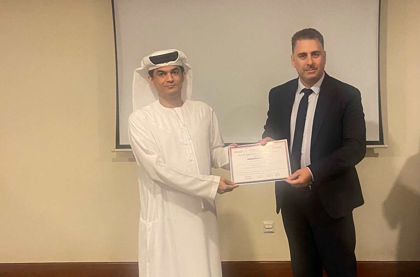 وسام المحاضرة الأفضل للمحامي د. قيس ناصر في المؤتمر الدولي عن الذكاء الصناعي