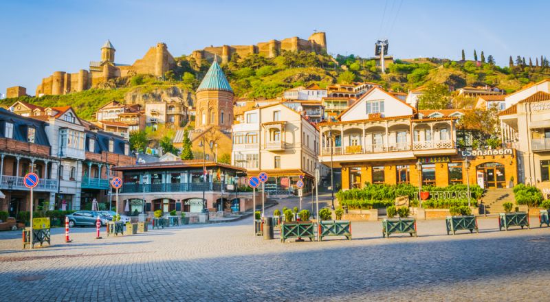 السياحة في جورجيا مثالية لعشاق الطبيعة الجبلية الخلابة