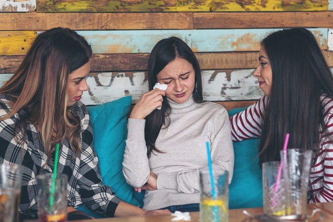 4 أشخاص لا تلجئي لهم عندما تواجهين مشكلة زوجية