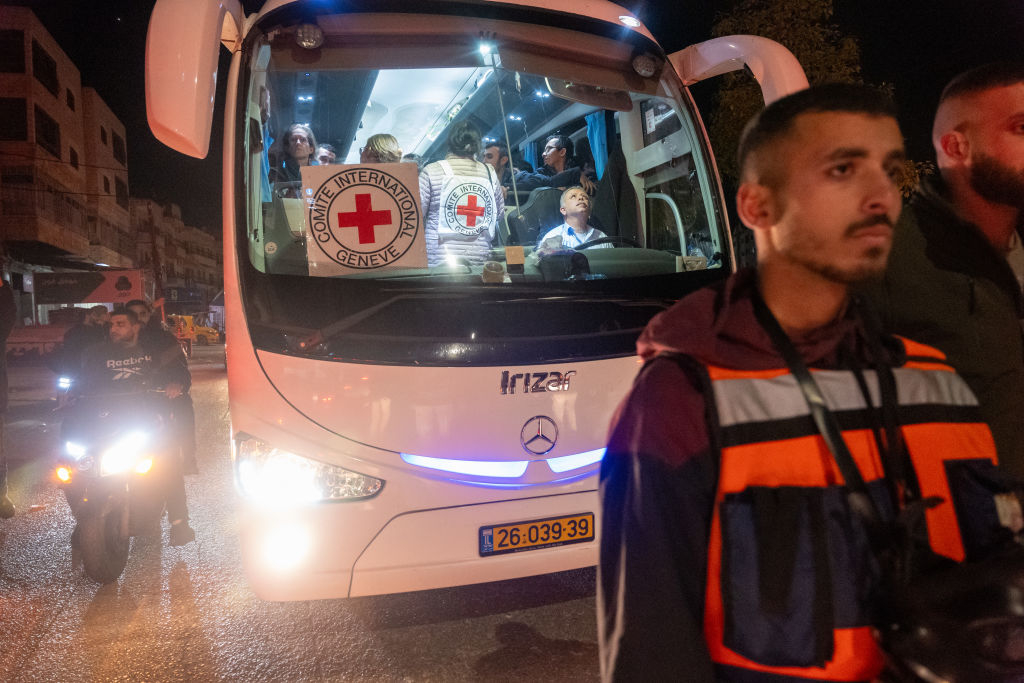 قائمة بأسماء الاسرى الإسرائيليبن المتوقع إطلاق سراحهم واول دفعة الساعة الرابعة من يوم الاحد