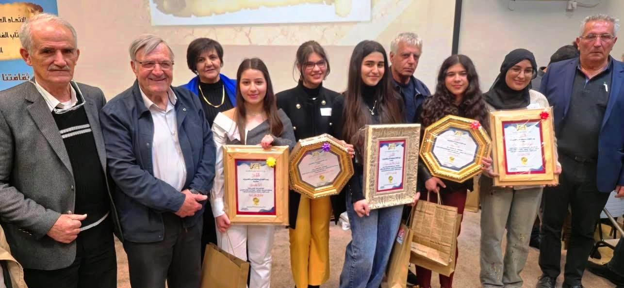 قرابة ال300 إنسان يشاركون الاتّحاد العام للكتّاب احتفاءه بعشريّة فصليّته 