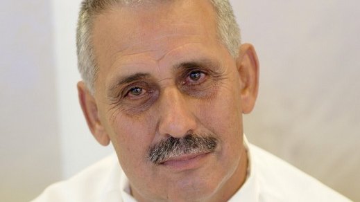 المرأة زنبقة آذار -   زهير دعيم