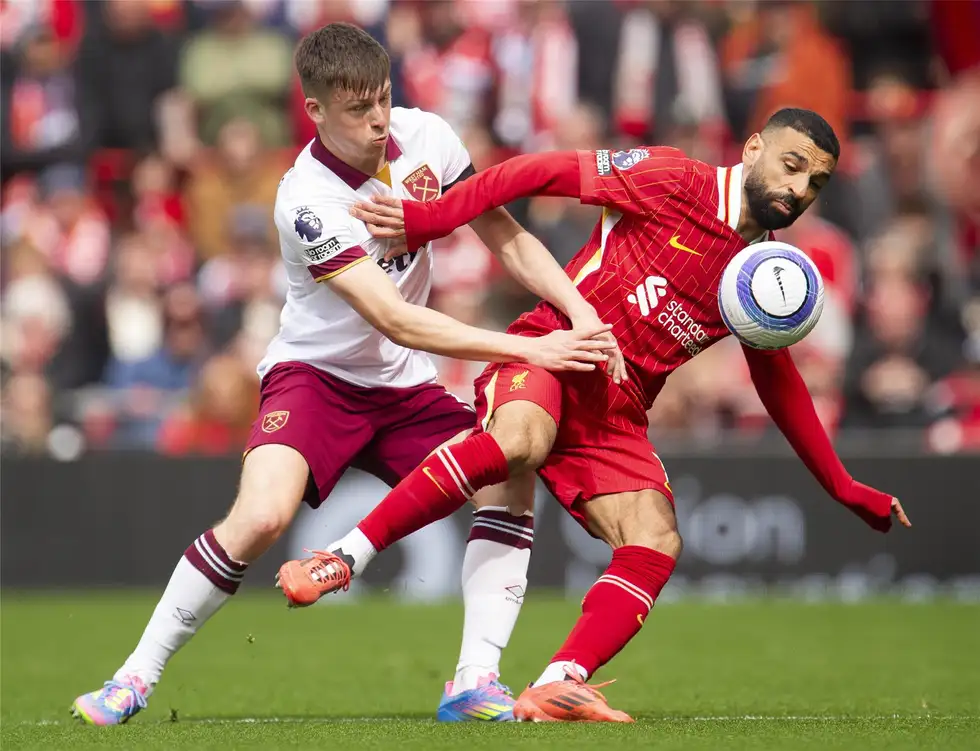 فض شراكة هنري وهالاند.. صلاح يوقع على رقم قياسي جديد