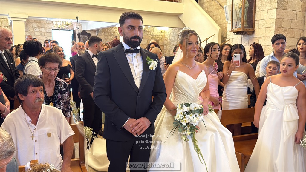 في حضرة الرب والحضور، بيتر &نكريز تعاهدا على الحياة الكريمة الف مبارك