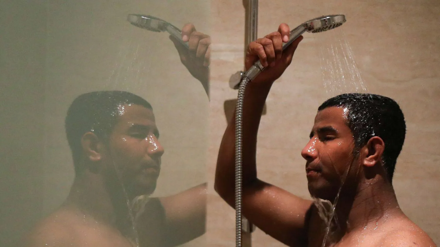 5 فوائد صحية للاستحمام بالماء البارد