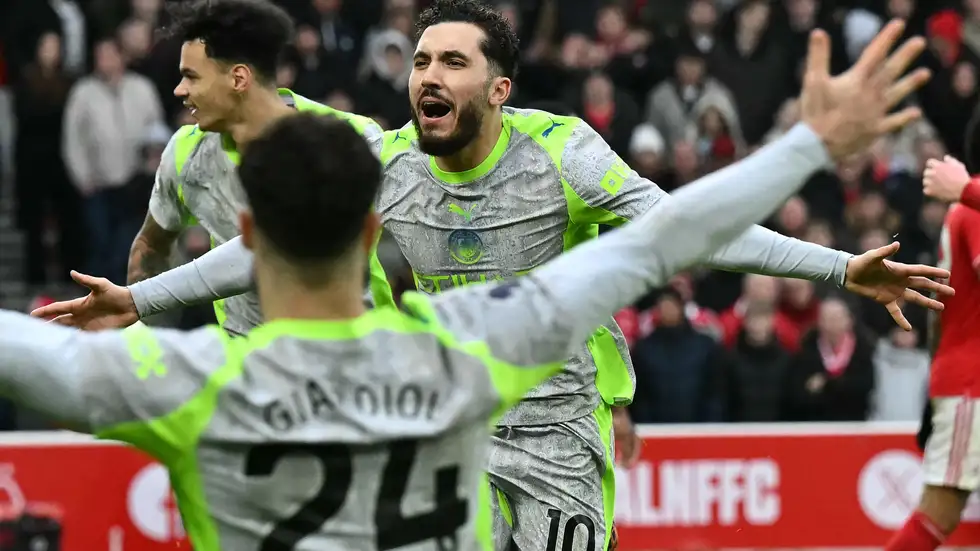 مانشستر سيتي ينتصر ويخطف الصدارة مؤقتًا