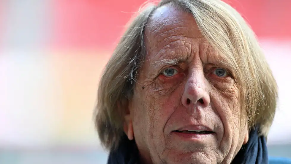 لوروا يكشف السر: ماذا قال لماني قبل عودة السنغال للملعب؟