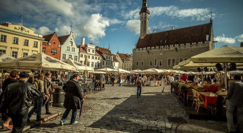 كل ما تحتاج إلى معرفته قبل زيارة تالين عاصمة إستونيا