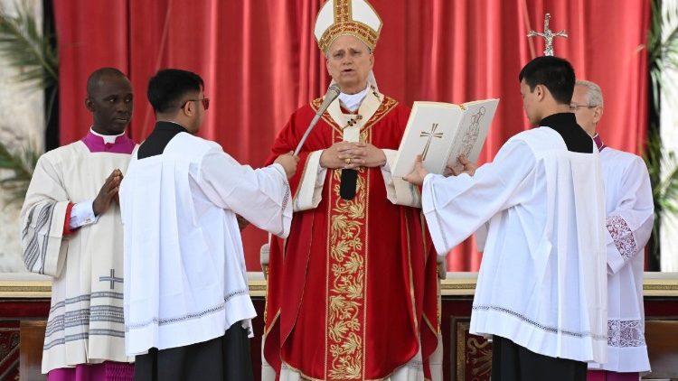 البابا: لا يمكننا أن ننسى الذين يشاركون اليوم بشكل حقيقي في آلام المسيح