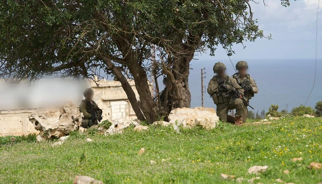 مصادر إعلامية| الجيش الإسرائيليّ يحذّر سكّان الجنوب اللّبناني من العودة لمنازلهم ويصرّح: سنقيم 20 موقعًا عسكريًا هناك